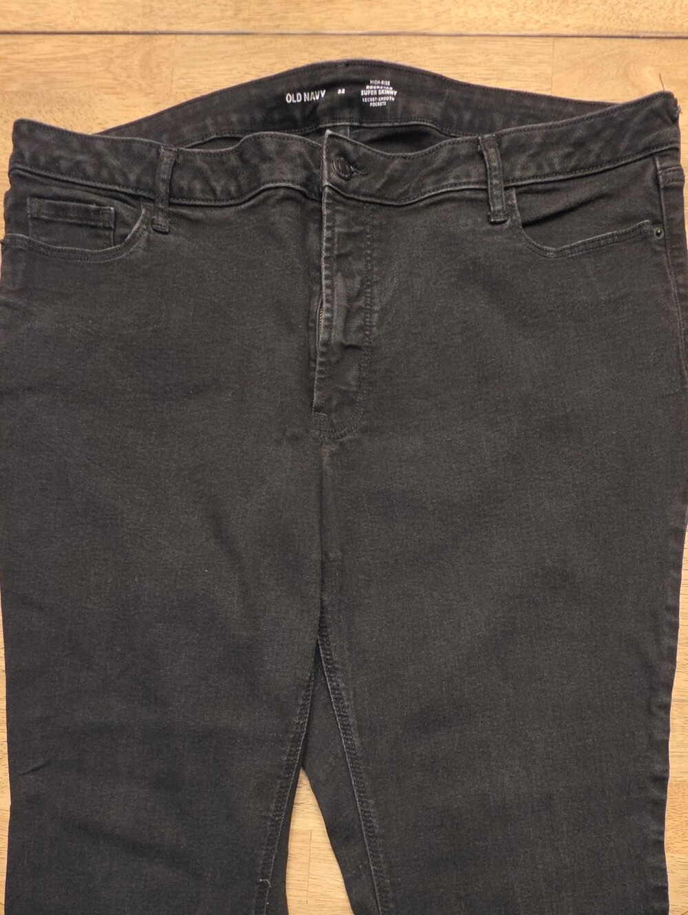 Old Navy Rockstar Super Skinny Black Jeans